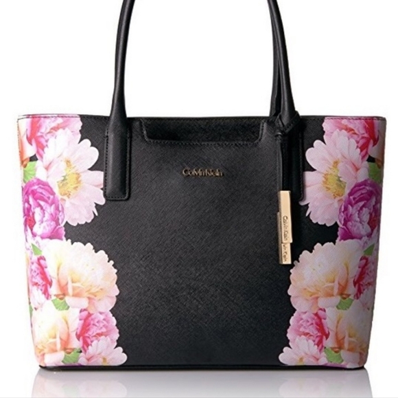 Calvin Klein printed Saffiano flower tote purse, large bag with 3 pockets. - Picture 9 of 9